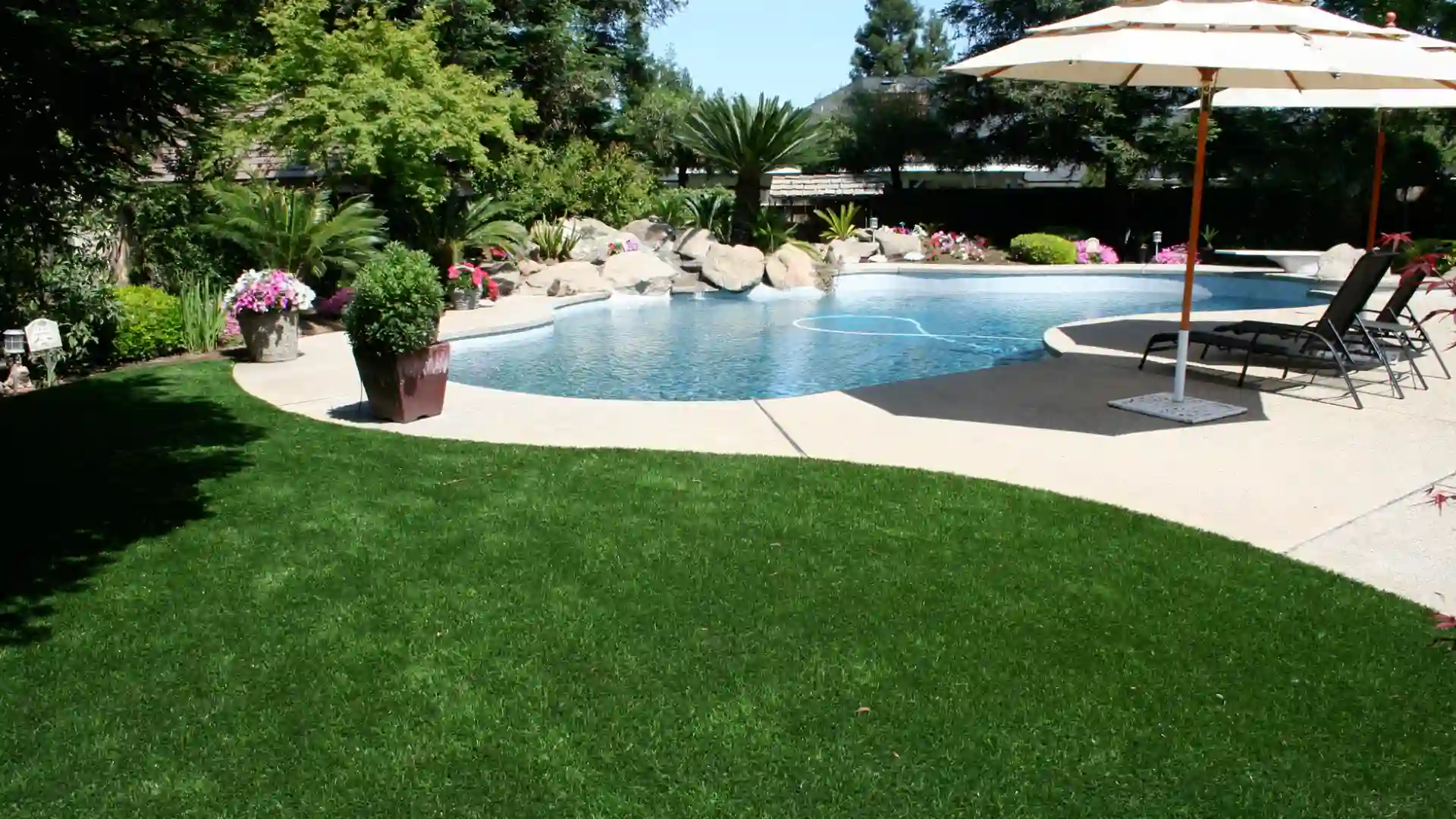 Real-Life Benefits of Poolside Artificial Grass